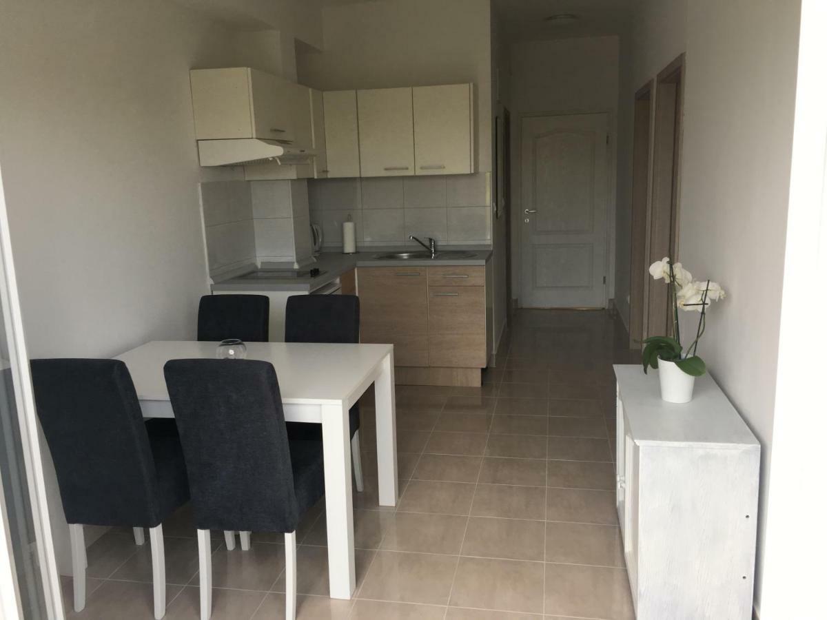 Apartments Granzola Sukošan Екстериор снимка