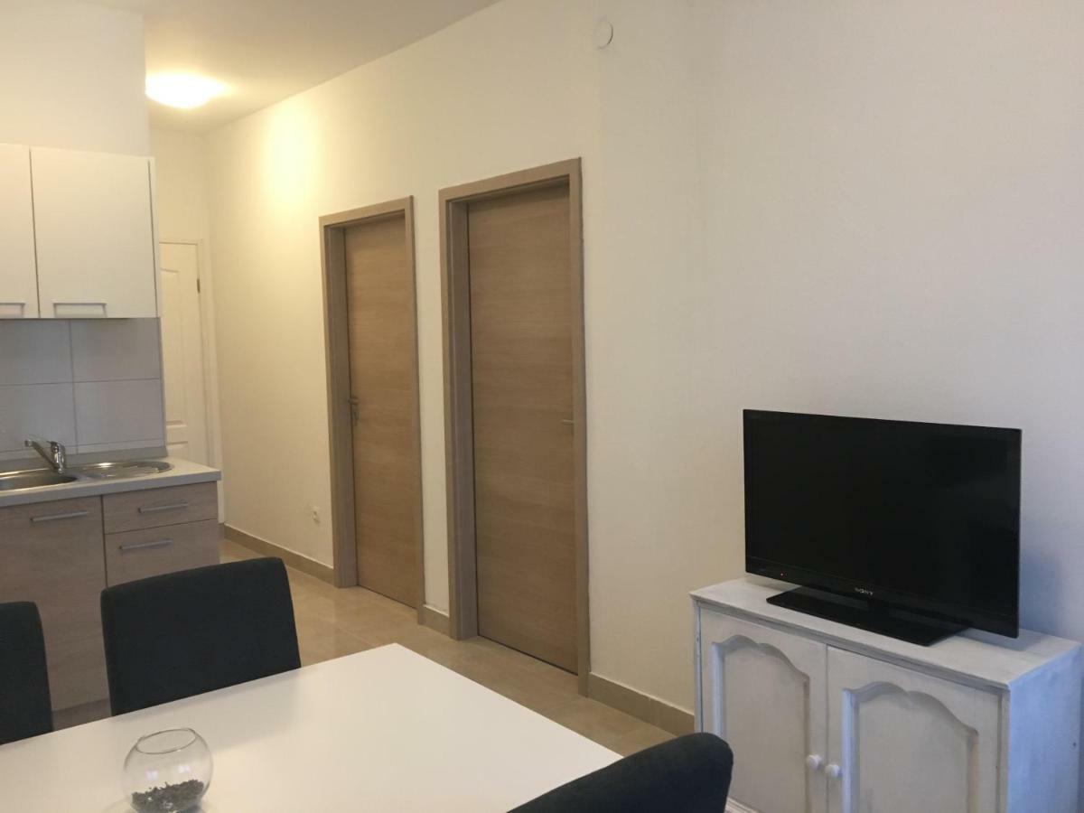 Apartments Granzola Sukošan Екстериор снимка