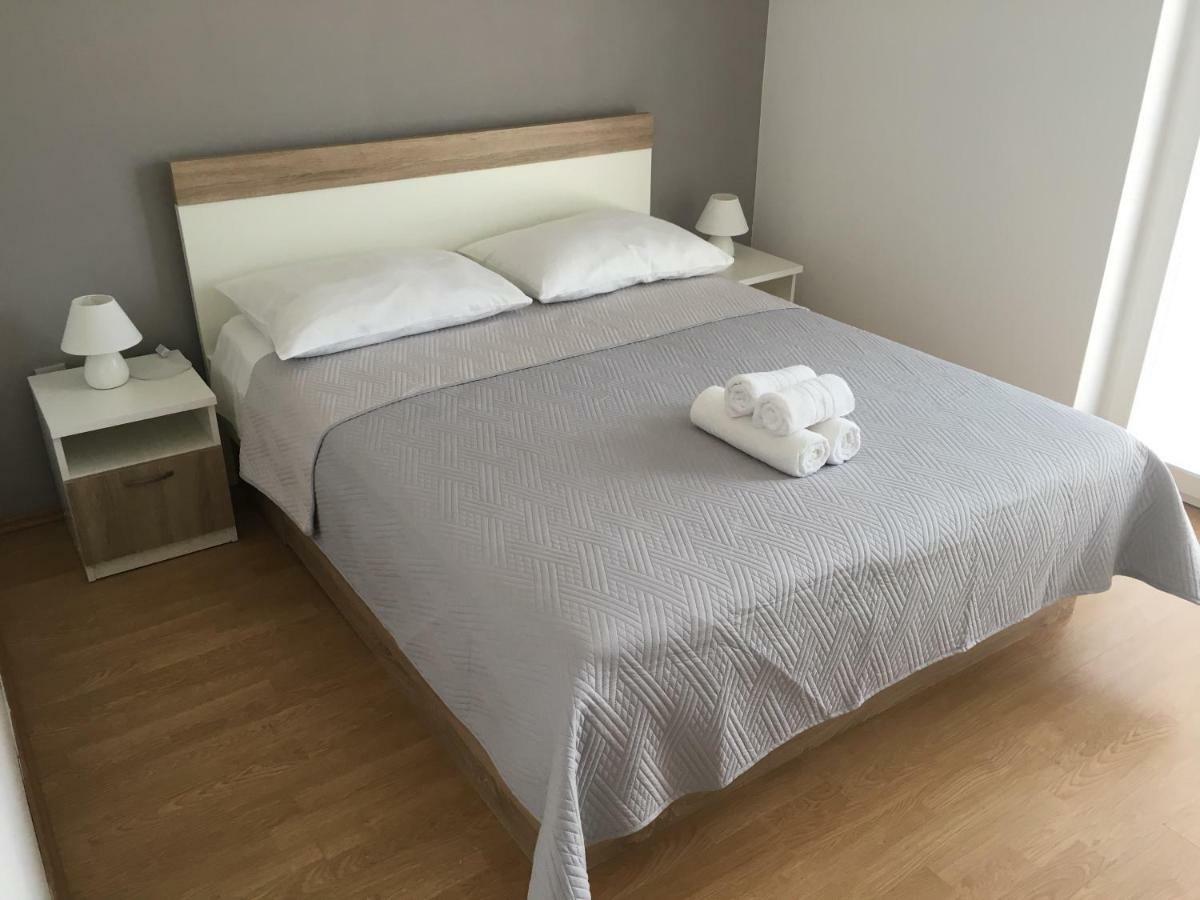 Apartments Granzola Sukošan Екстериор снимка